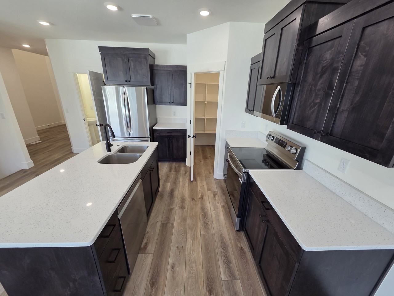 3037 Malakai Ct - Photo 7 of 22