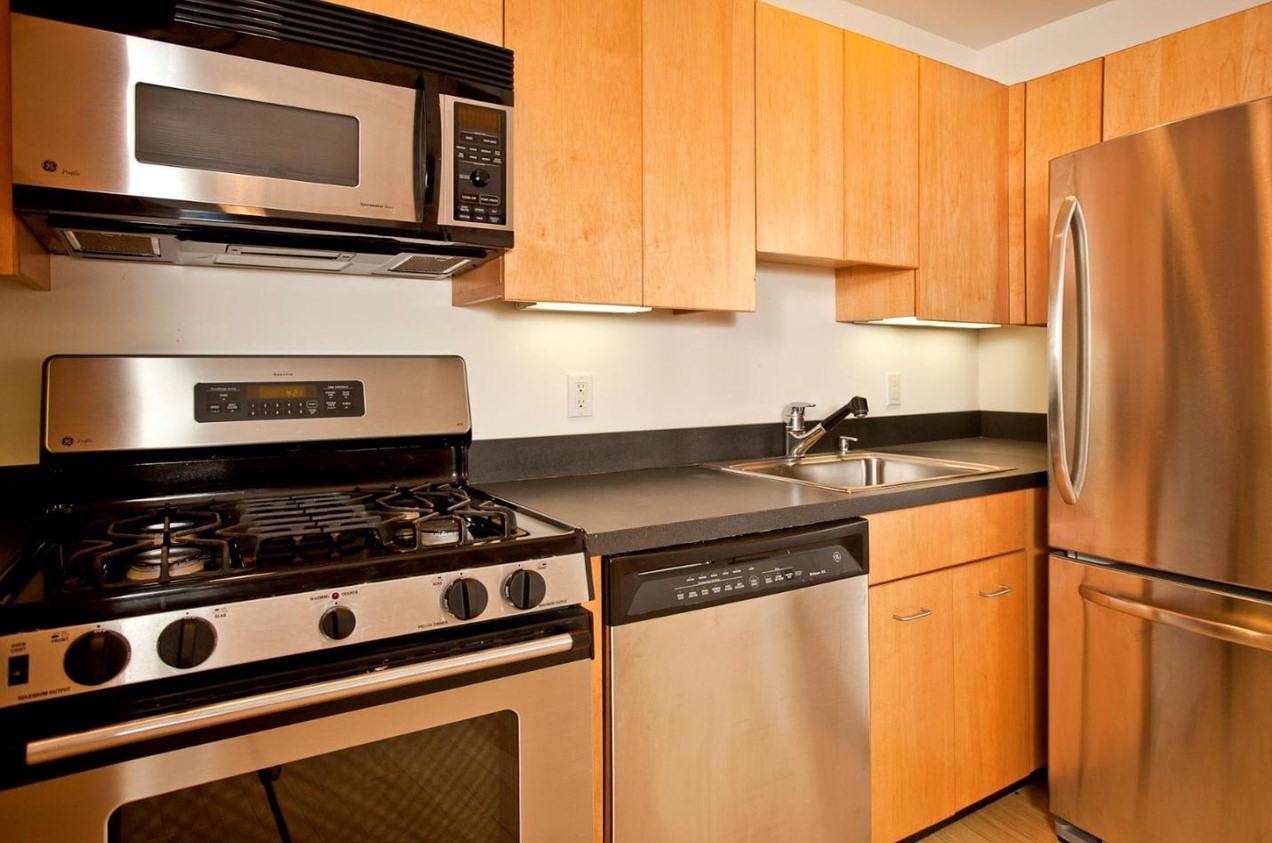 36 Moore St #9 - Photo 2 of 6