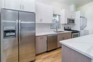 753 N Washington Pl - Photo 1 of 1