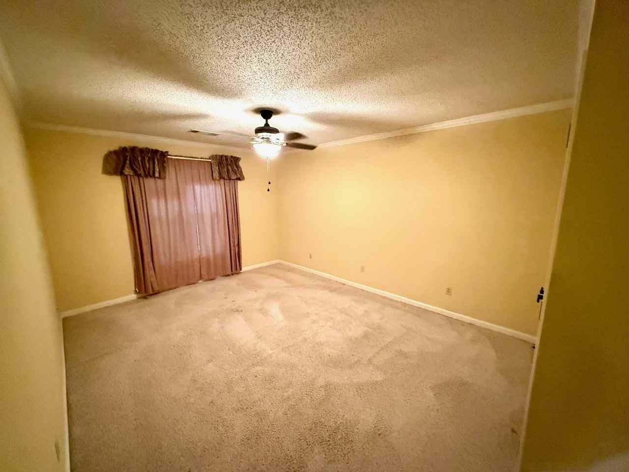 8610 Dena Cv W - Photo 5 of 28