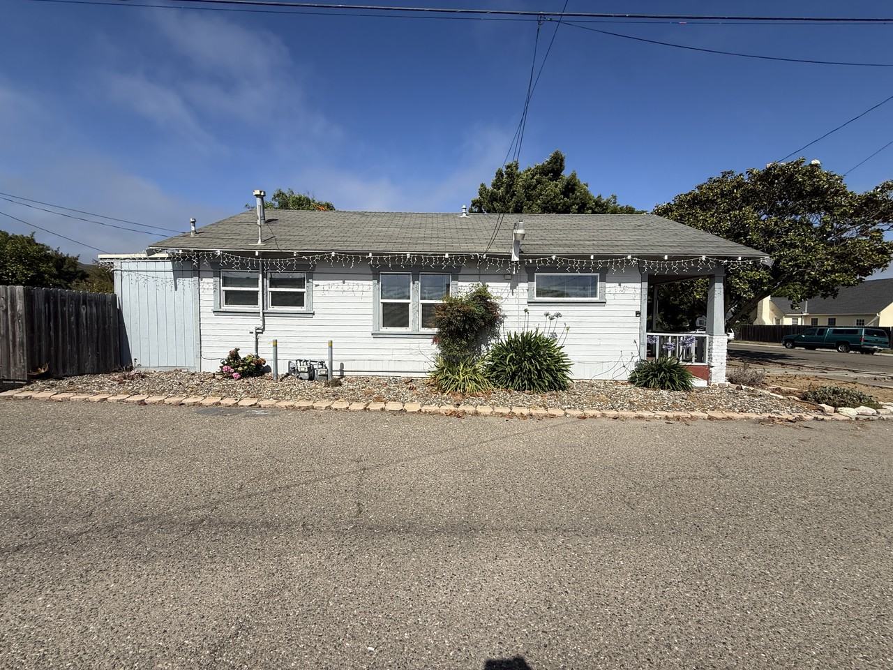 212 W Hickory Ave - Photo 2 of 19