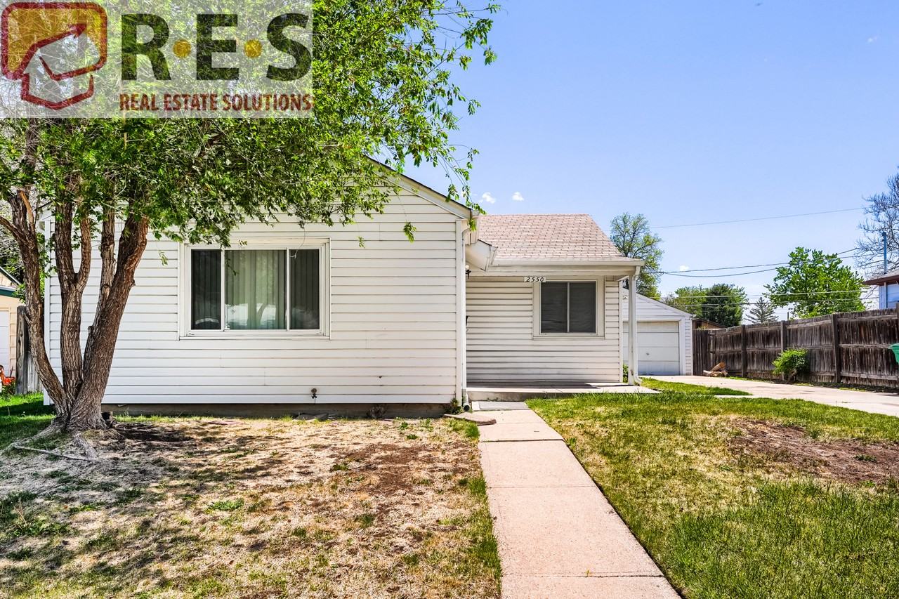 2550 S Linley Ct - Photo 3 of 19