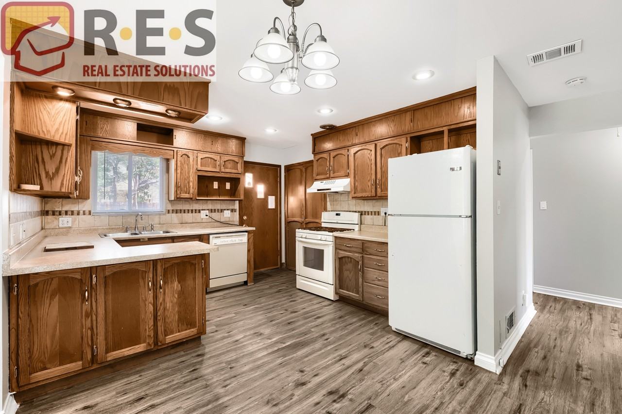 2550 S Linley Ct - Photo 4 of 19