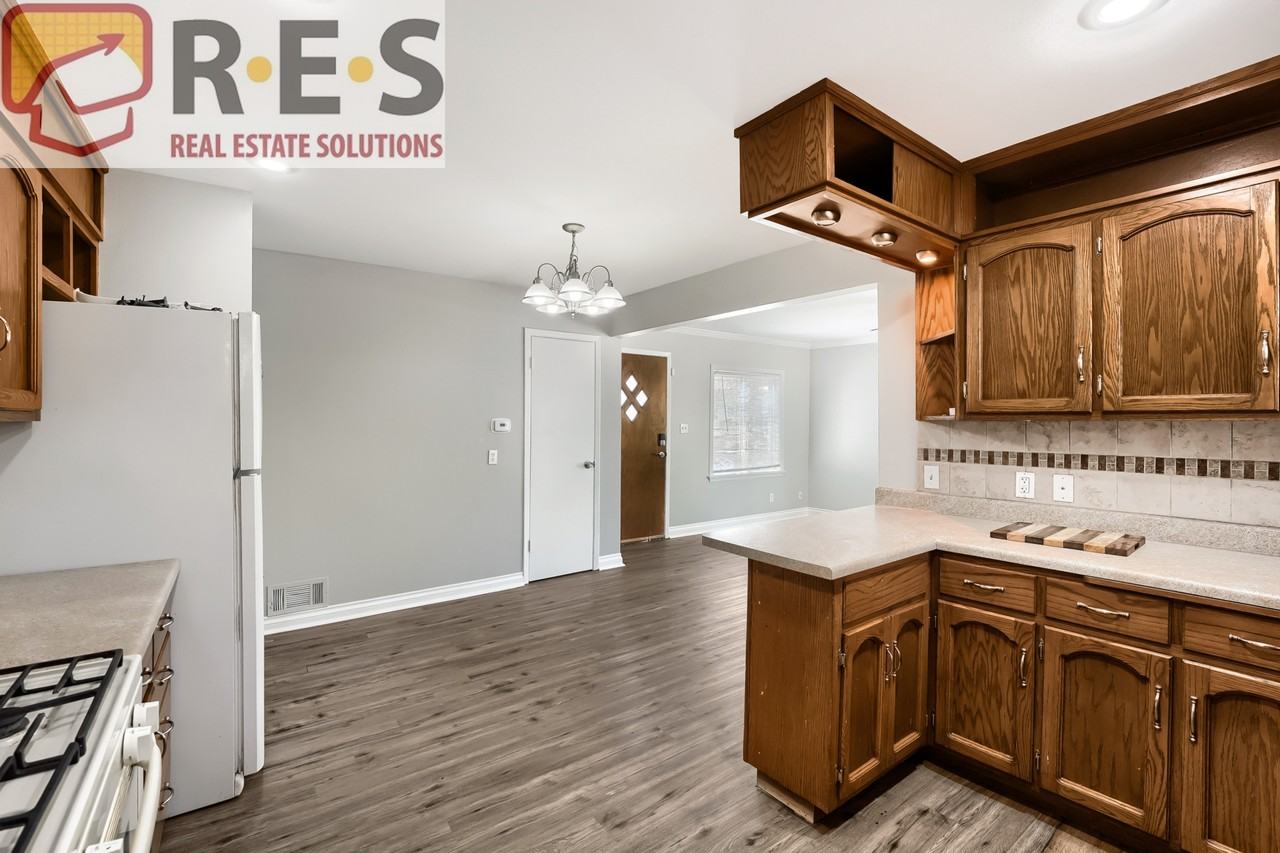 2550 S Linley Ct - Photo 5 of 19