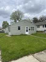 featured image of 1701 E Donald St