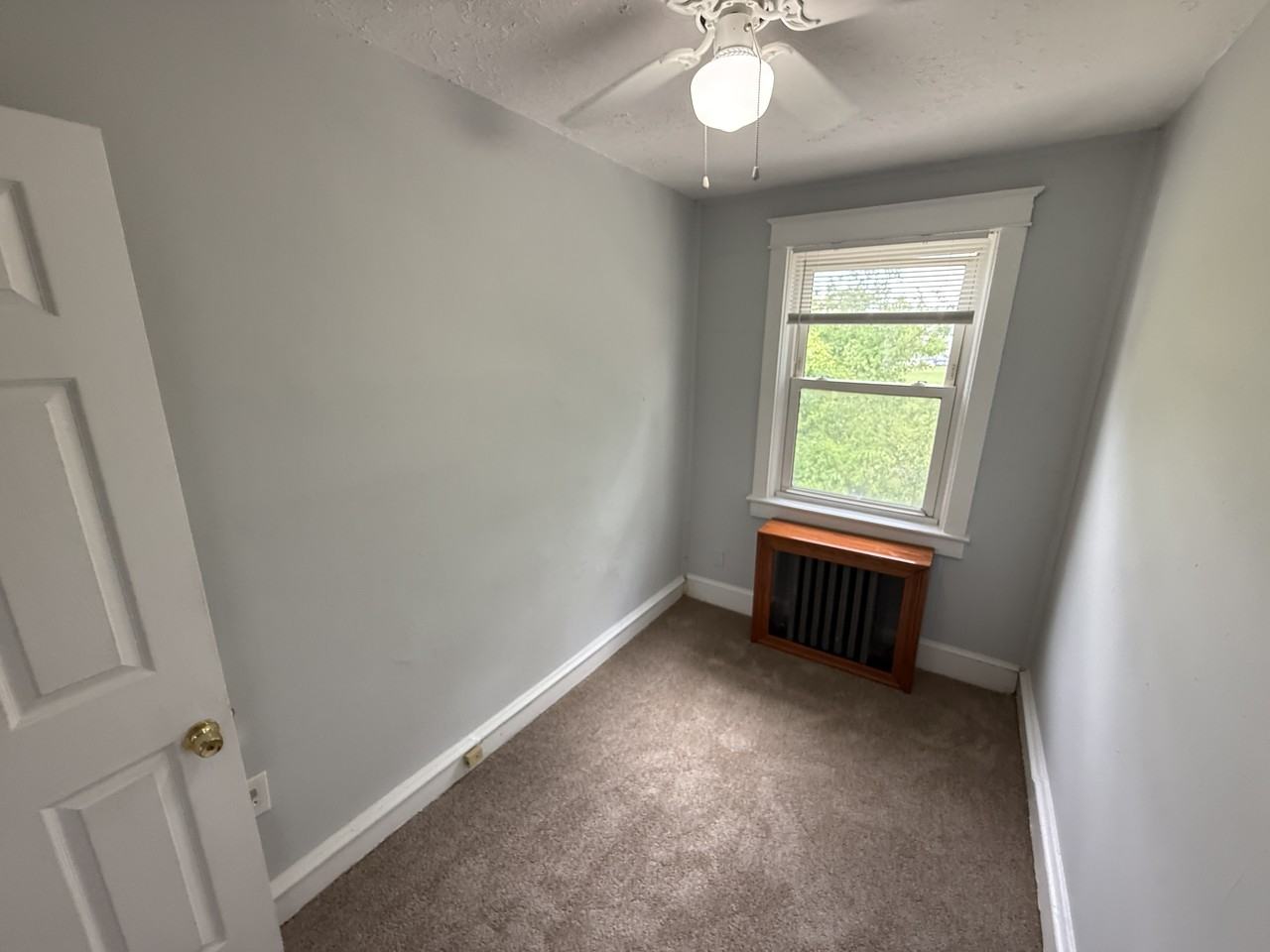 246 N 9th St - Photo 3 of 29