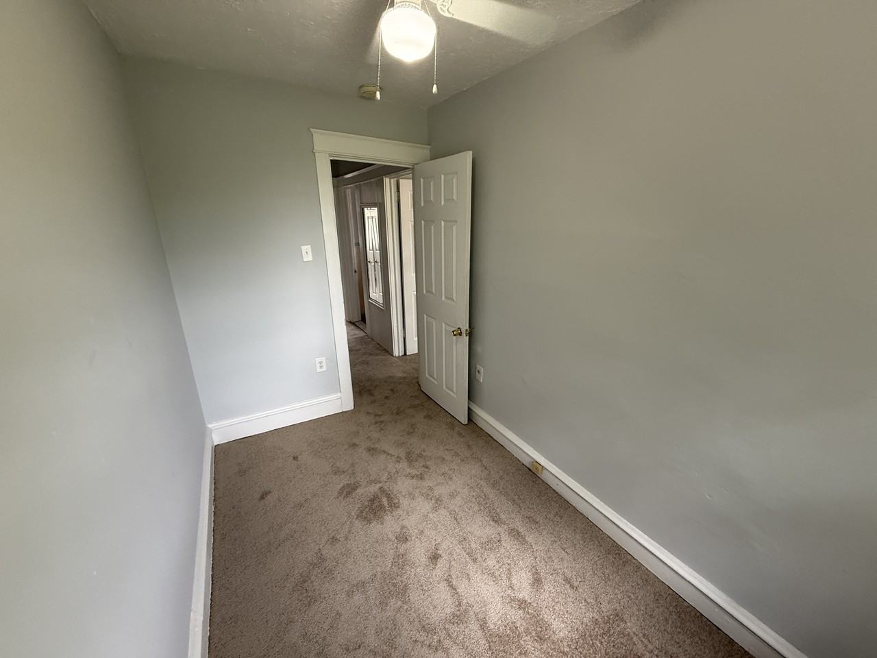 246 N 9th St - Photo 4 of 29