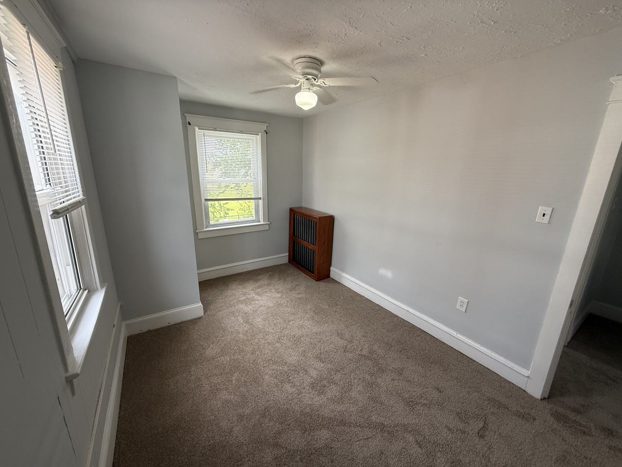 246 N 9th St - Photo 7 of 29