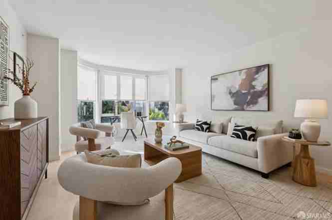 1438 Green St #3B - Photo 6 of 10