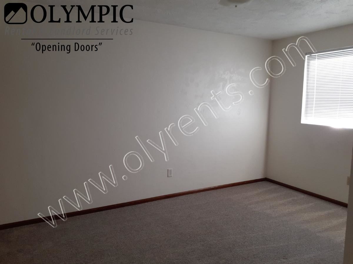1419 Mamook Ct Ne A/B - Photo 2 of 6