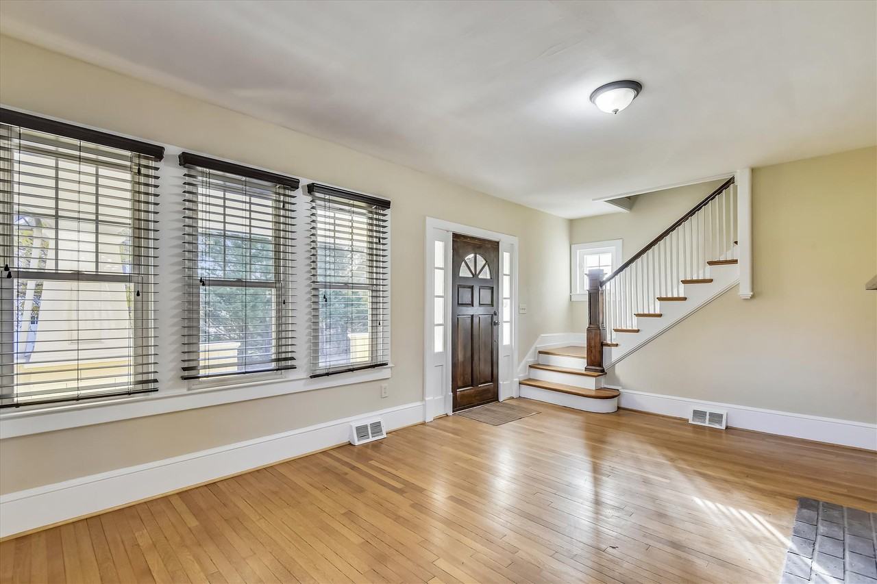 1048 N Daniel St - Photo 6 of 34