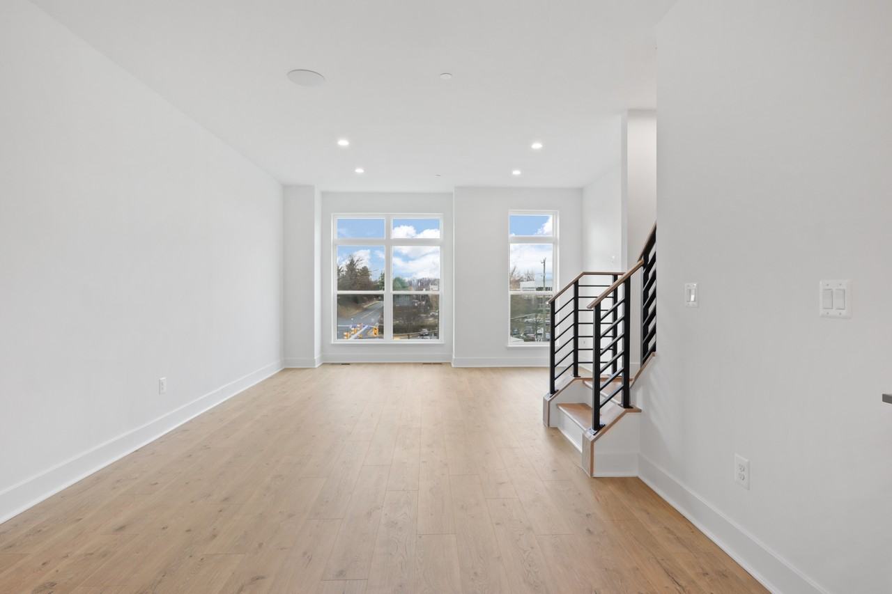 2064 Tysons Ridgeline Rd - Photo 7 of 43