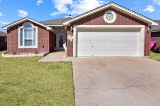 108 Burnham Dr - Photo 1 of 1