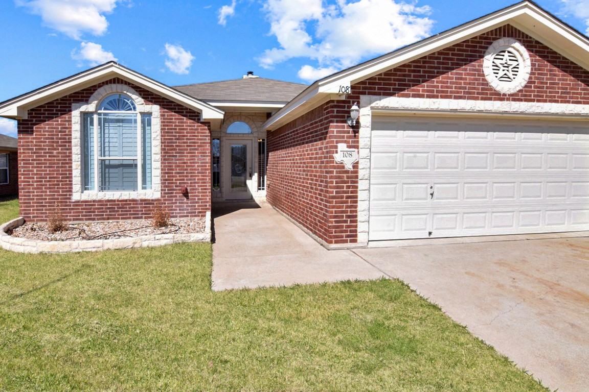 108 Burnham Dr - Photo 2 of 21