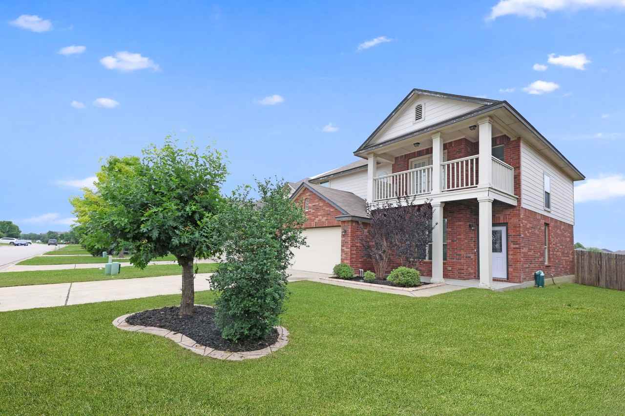 1211 Fawn Lily Dr - Photo 3 of 28