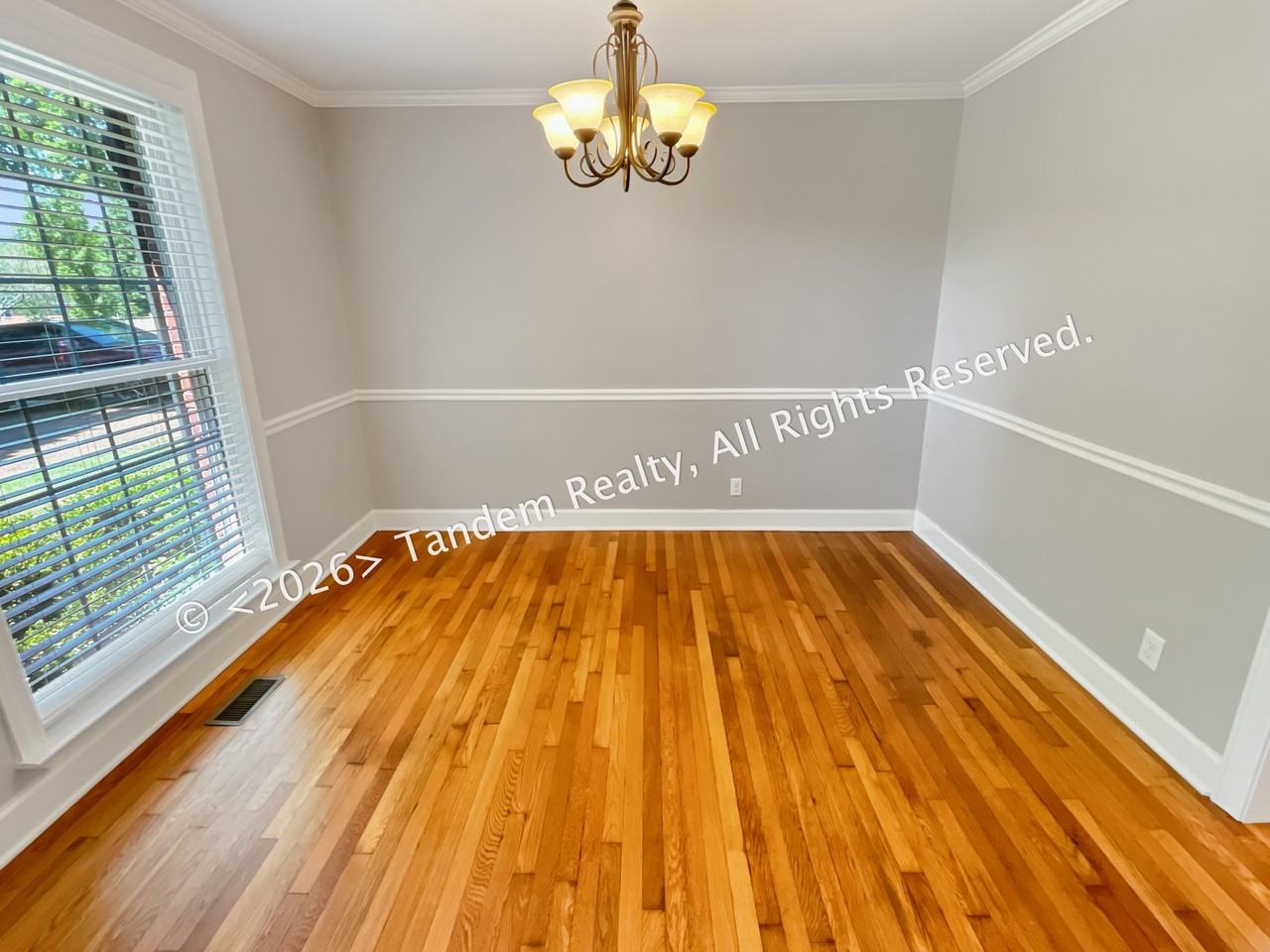 520 Crieve Rd - Photo 5 of 20