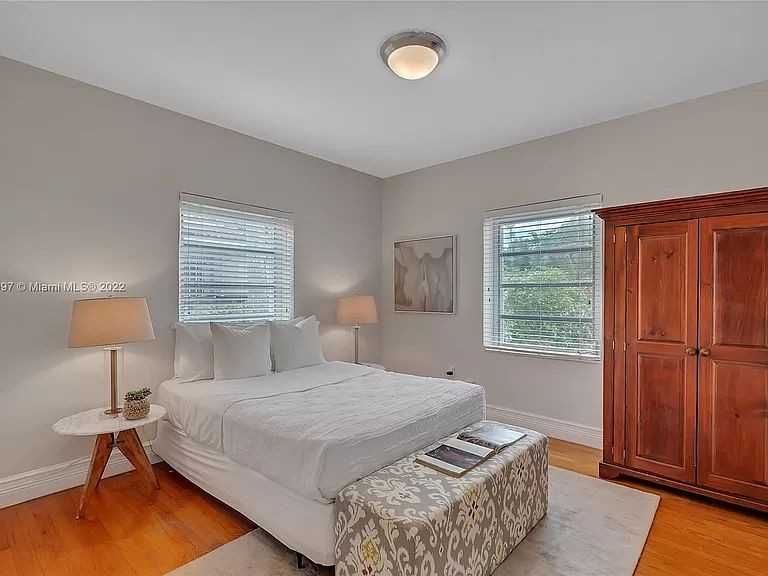 4380 Sw 5th St - Photo 7 of 7
