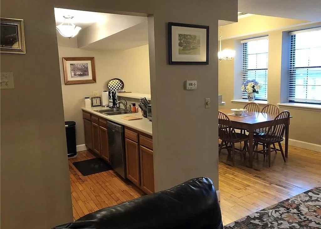 917 Madison St - Photo 5 of 6