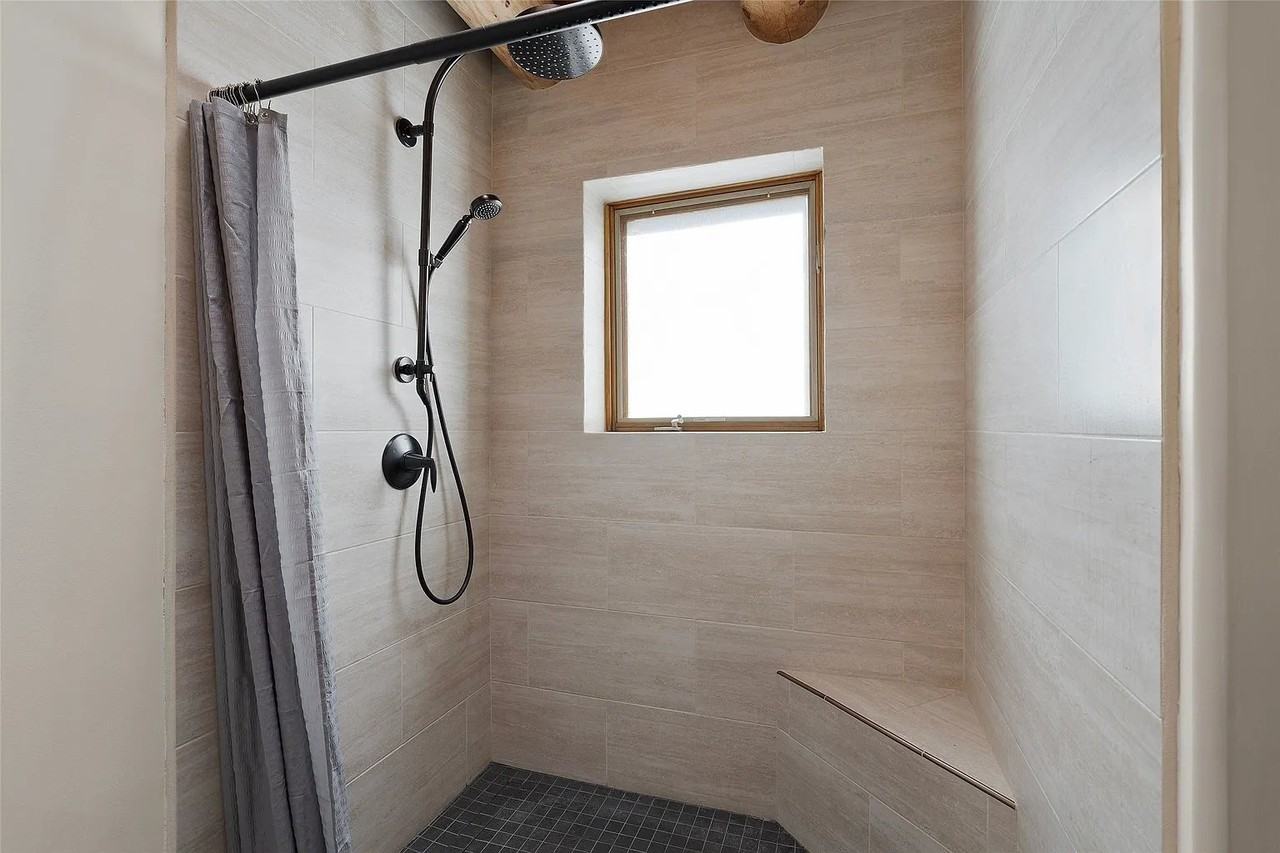 624 Galisteo St - Photo 3 of 14
