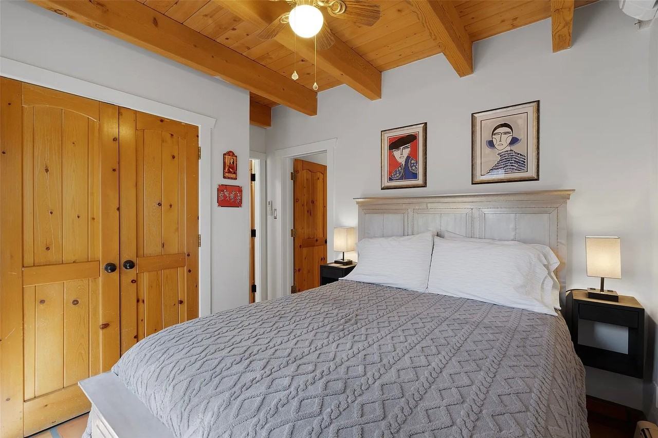 624 Galisteo St - Photo 6 of 14