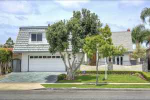 featured image of 1074 Visalia Dr