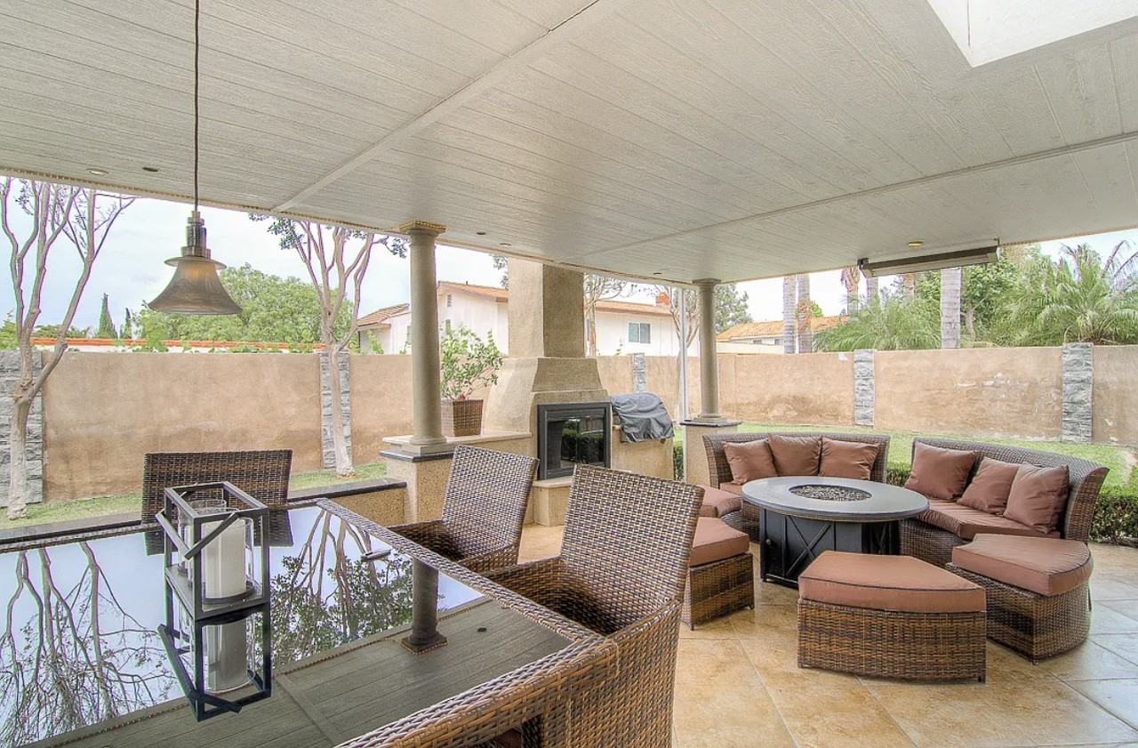 1074 Visalia Dr - Photo 6 of 10