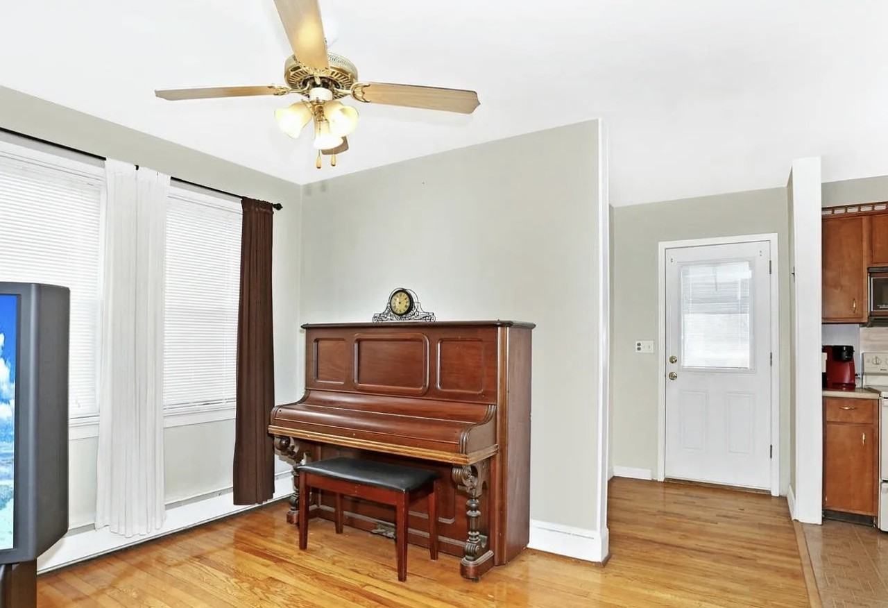 14 E 14th St - Photo 5 of 10