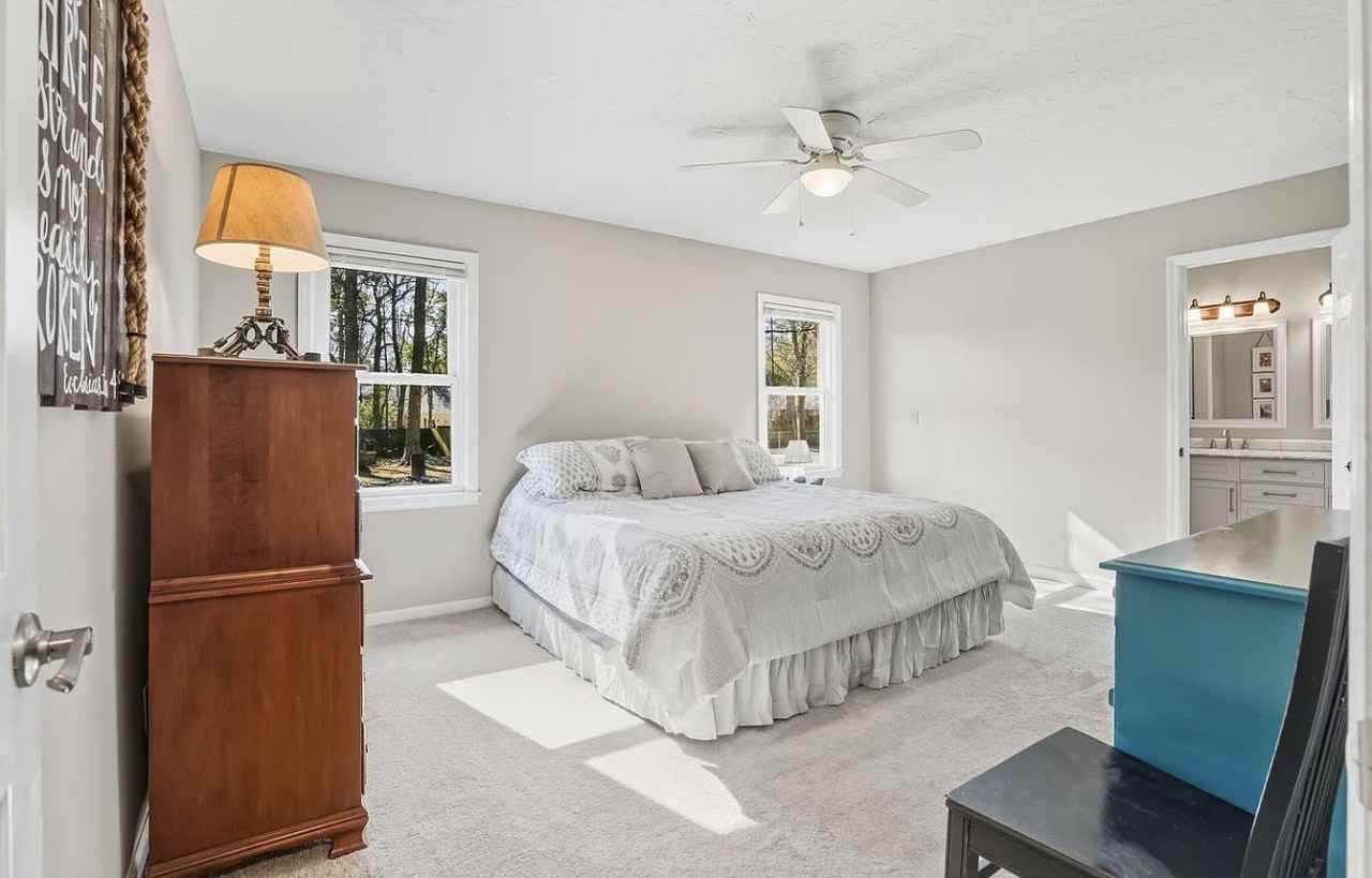 214 Turtle Cove Rd - Photo 4 of 10