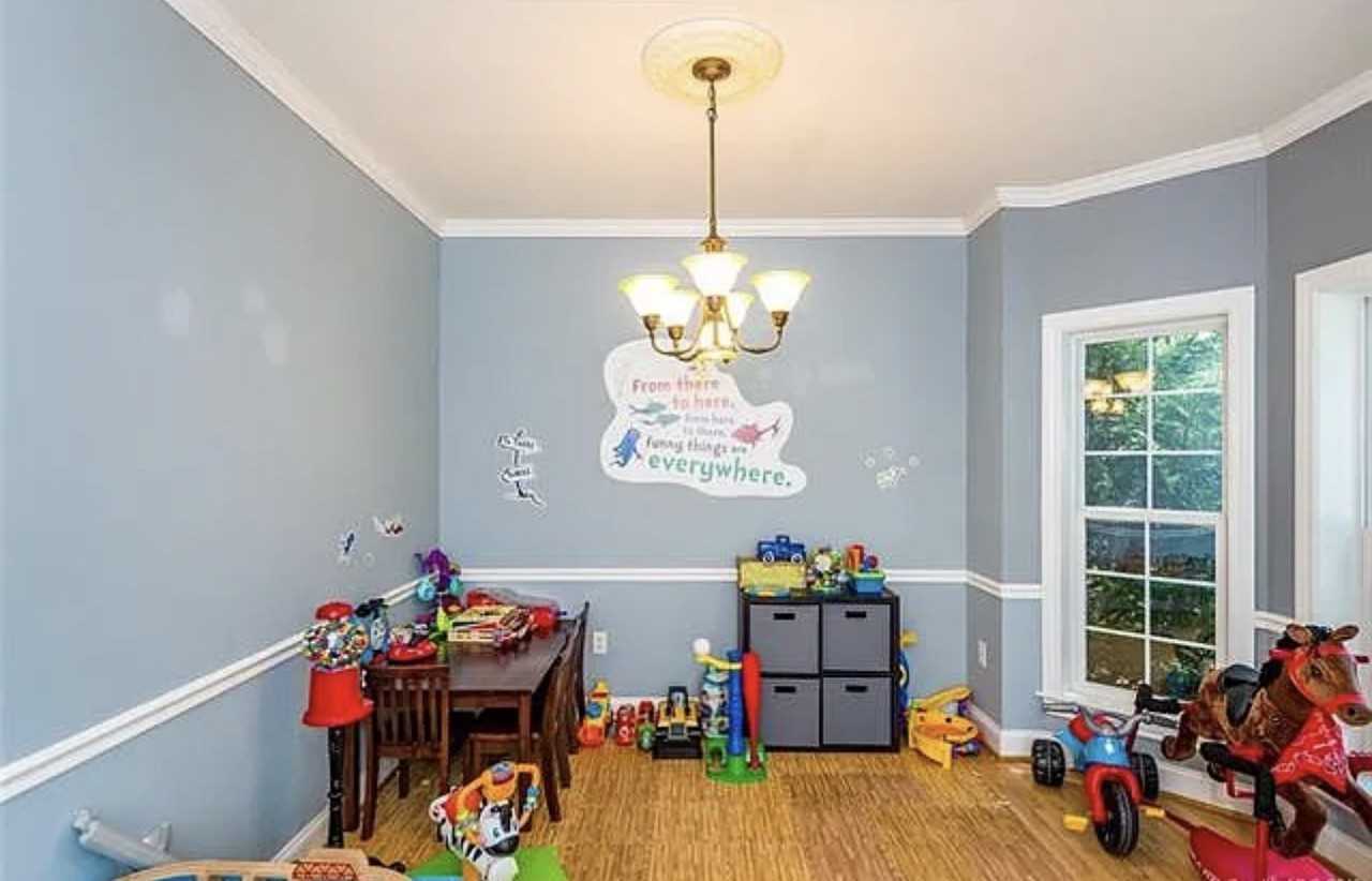 12 Forest Lake Dr - Photo 3 of 10