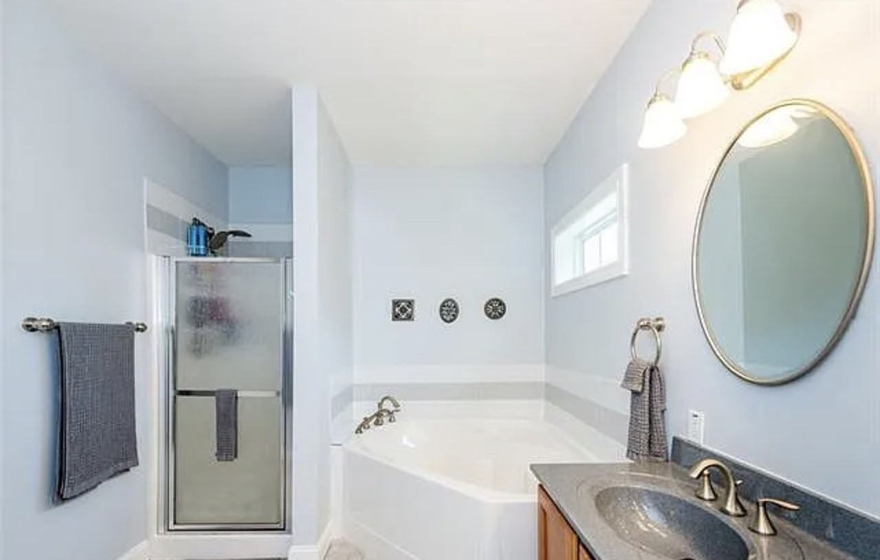 12 Forest Lake Dr - Photo 5 of 10