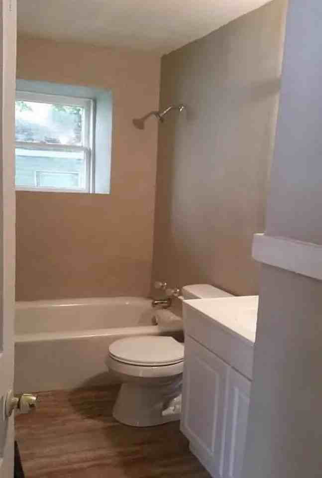 43 La Belle St Sw - Photo 6 of 10