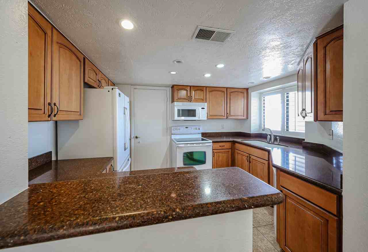 3301 E Wescott Dr - Photo 6 of 34