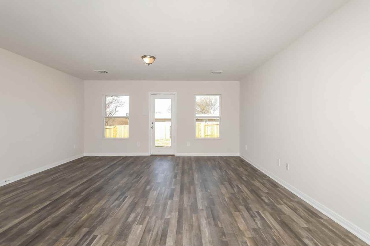14196 Harlequine Dr - Photo 3 of 16