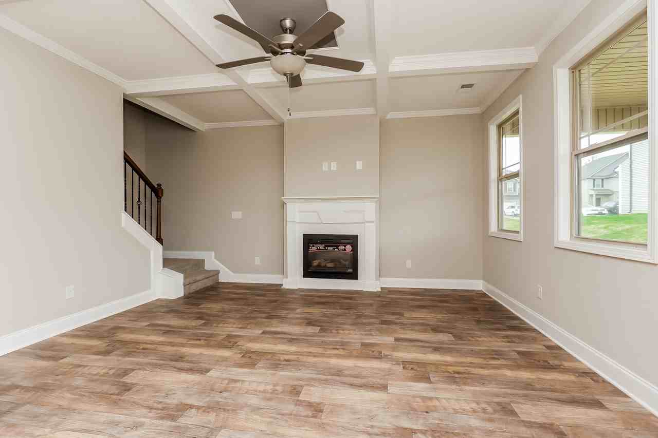 1141 1141 Black Oak Cir - Photo 3 of 23