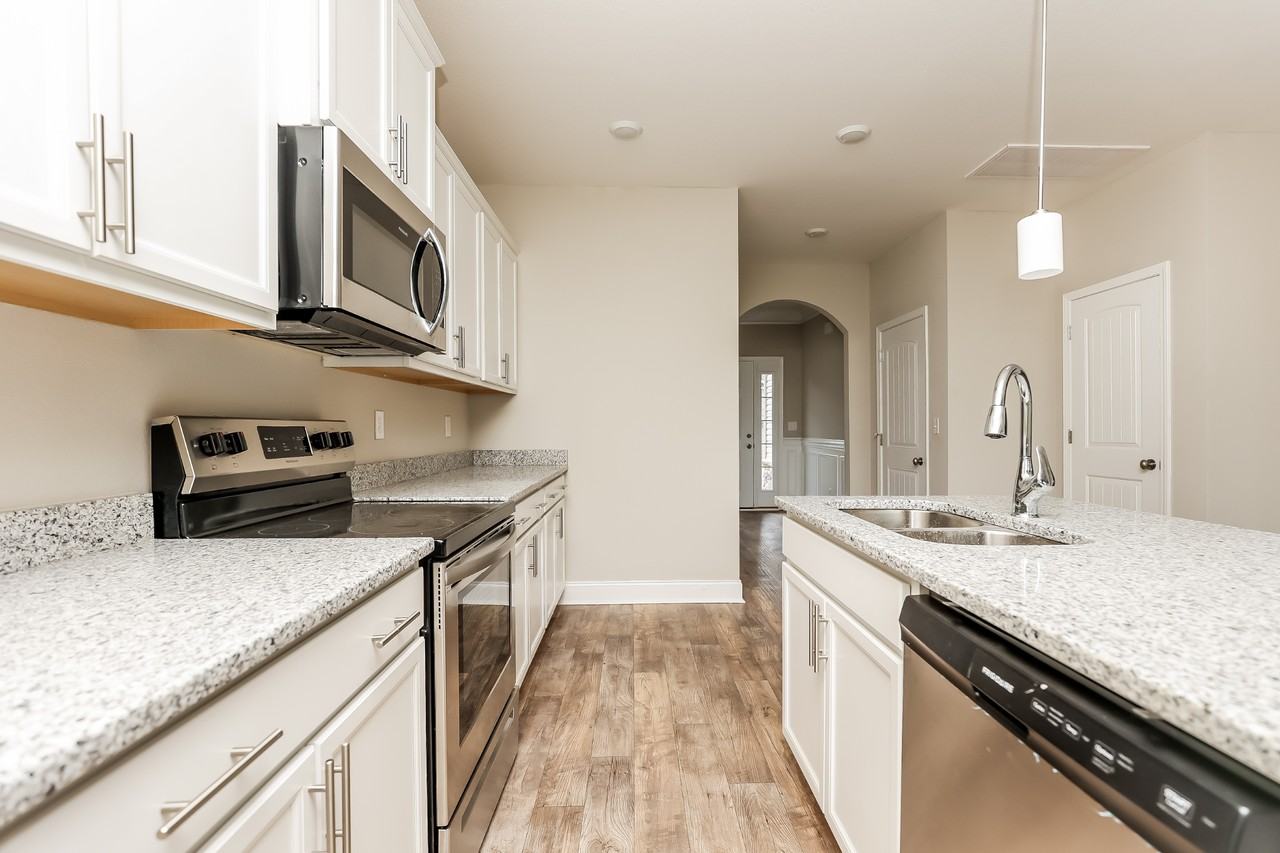 1141 1141 Black Oak Cir - Photo 7 of 23
