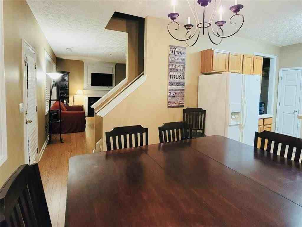 6904 Silver Bend Pl - Photo 6 of 28