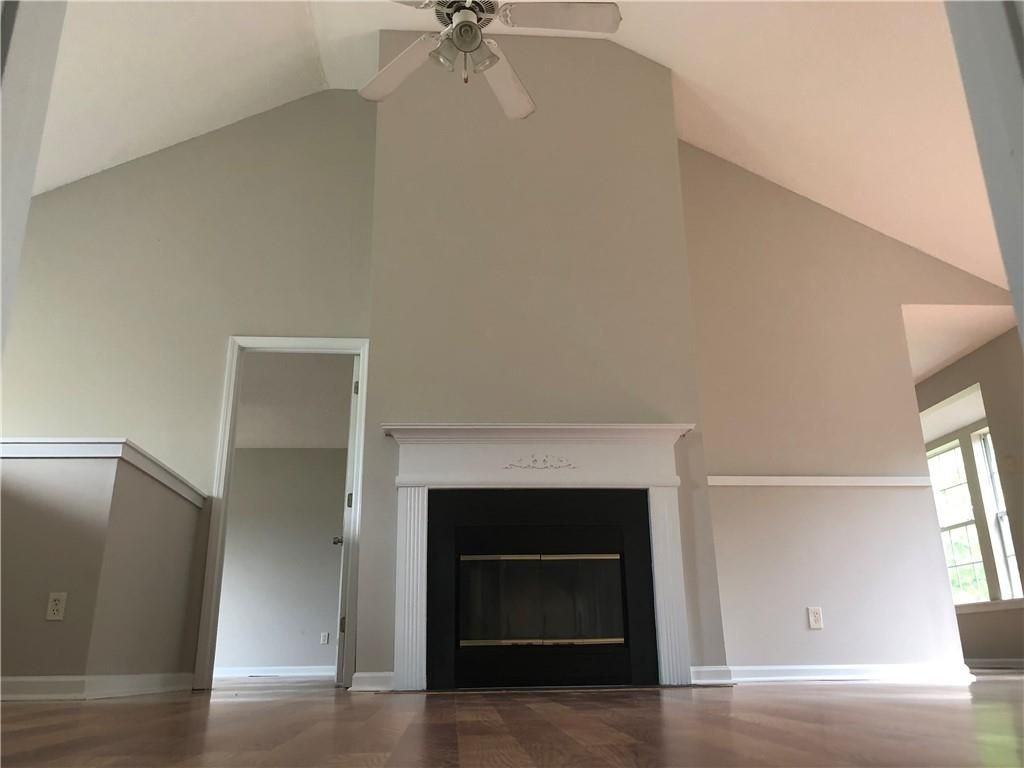 6923 Cave Springs Rd - Photo 3 of 9