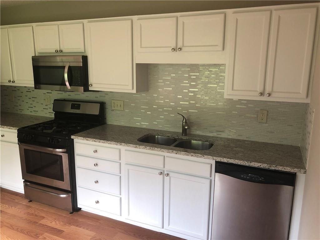 6923 Cave Springs Rd - Photo 4 of 9