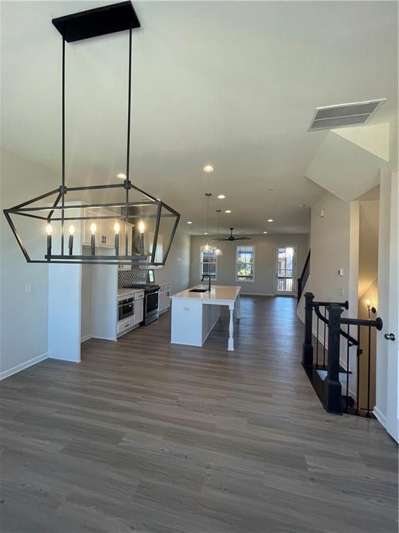 6270 Cortland Walk - Photo 7 of 13