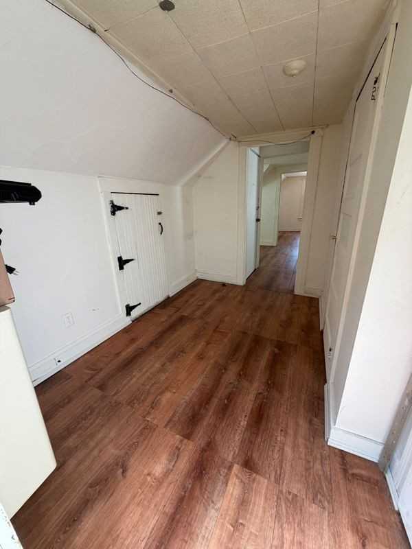 38 Brookside Ave ##3fl - Photo 4 of 6