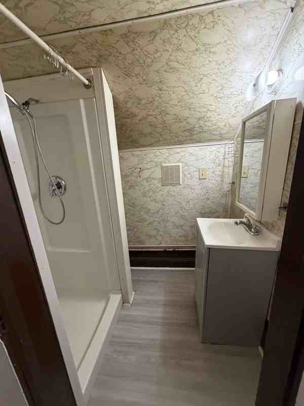 38 Brookside Ave ##3fl - Photo 5 of 6