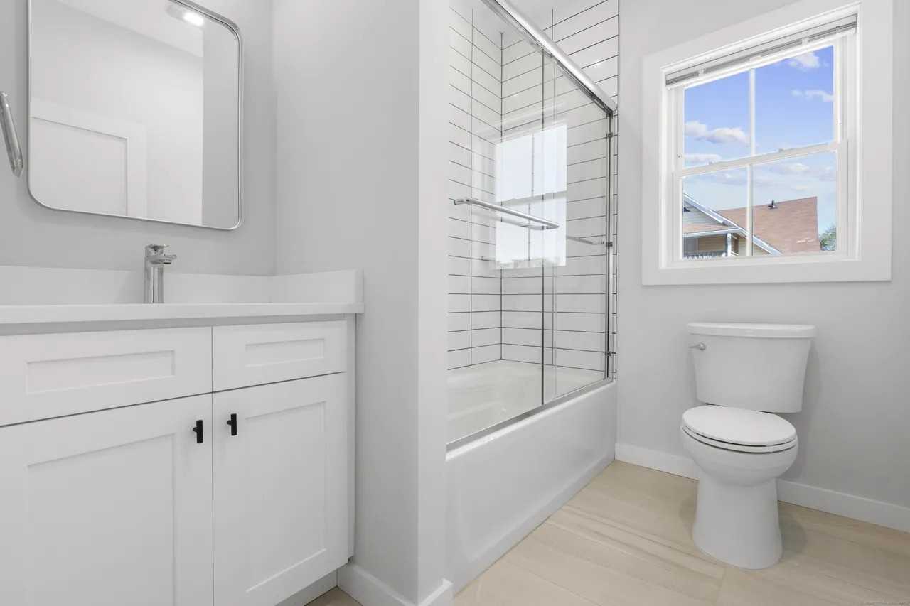 14 Taylor St #8 - Photo 5 of 12