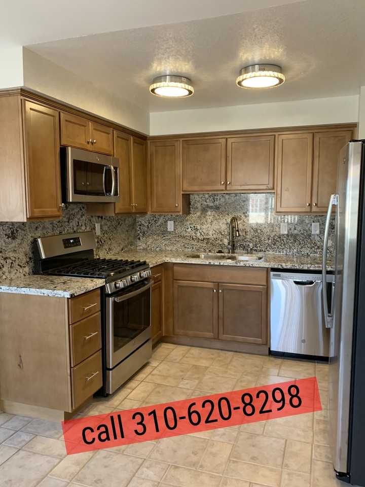 1545 W 207th St #3