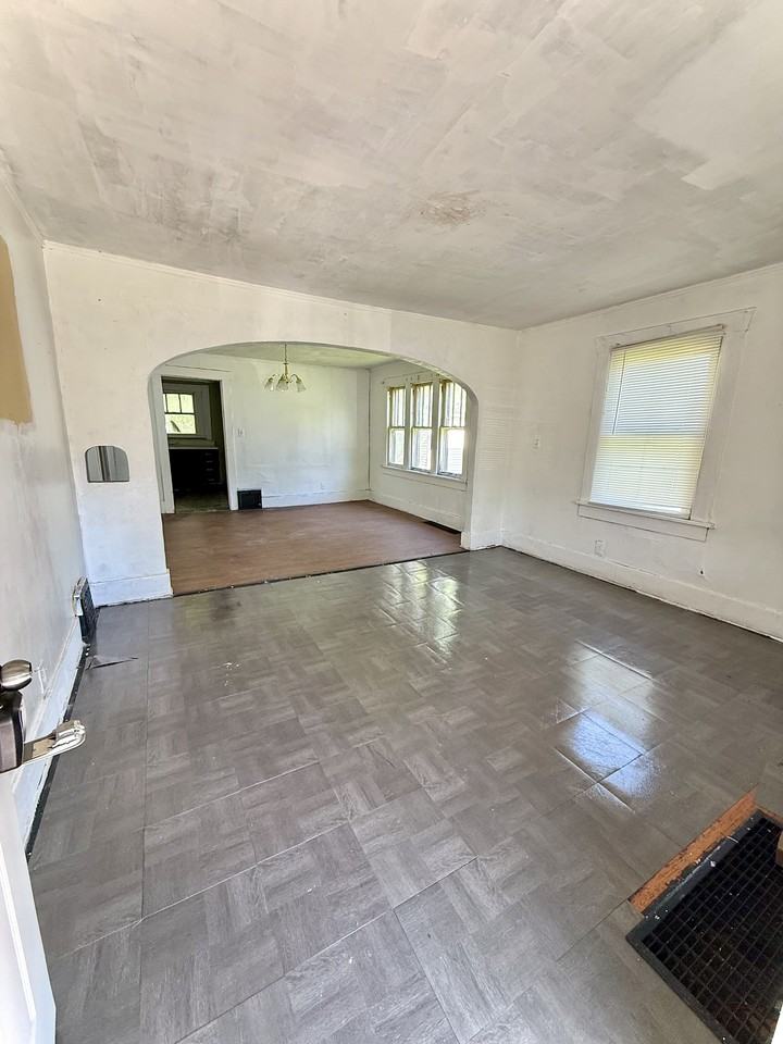 165 S East Ave #NA - Photo 3 of 14