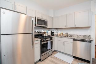 636 Washington St #5T - Photo 1 of 1