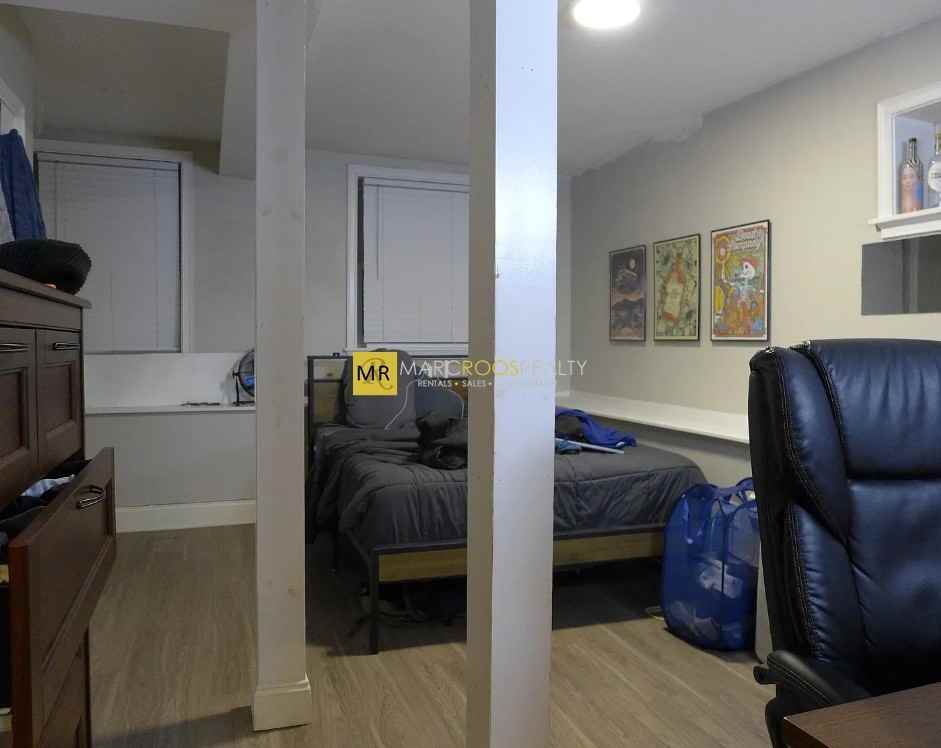 Sussex St - Photo 6 of 8