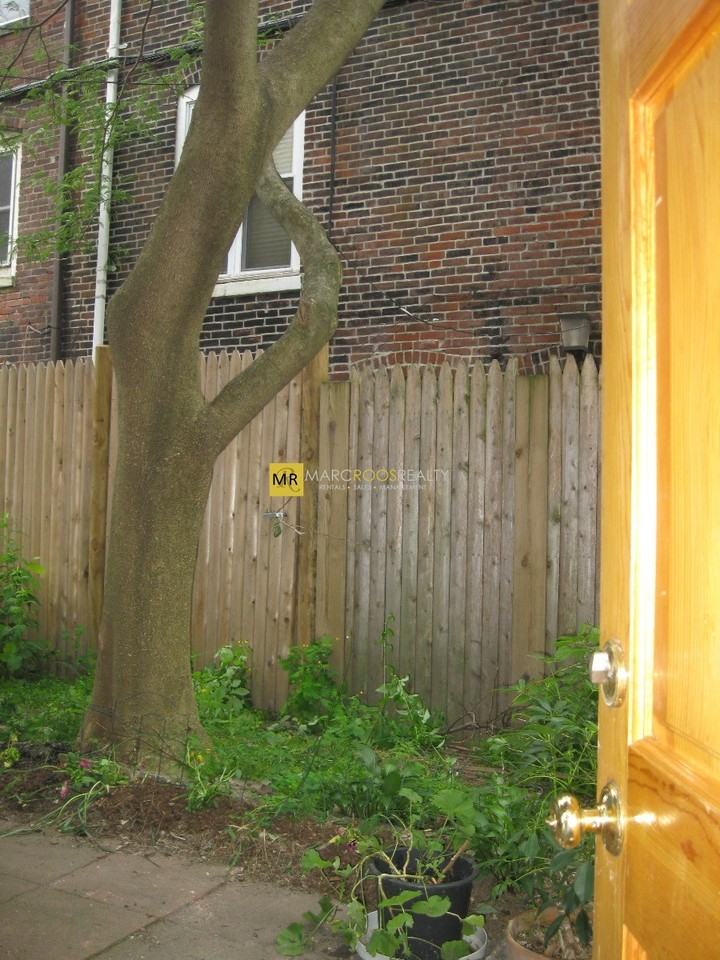 Sussex St - Photo 7 of 8