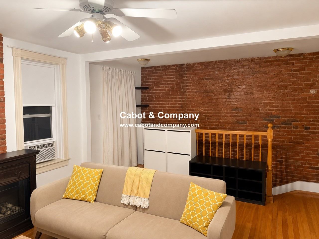 30 Holmes St #30 - Photo 3 of 8