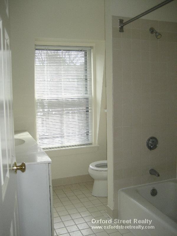37 Langdon St #5 - Photo 6 of 7