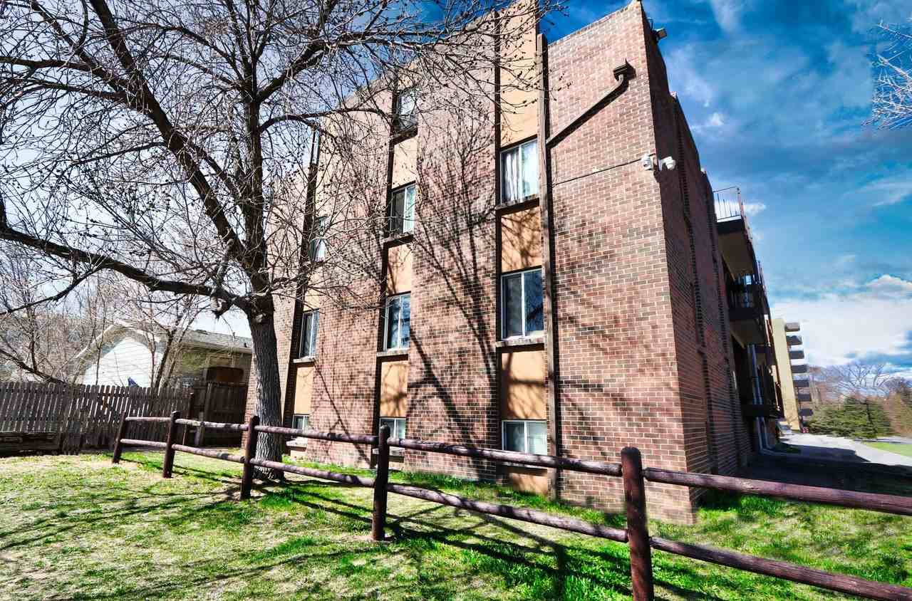 Marion Apartments - Photo 6 of 6